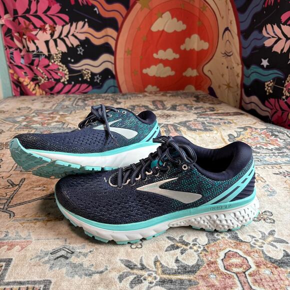 Brooks Running Shoes Women's Sneakers Size 8.5 Wide Ghost 11 Like New condition - Picture 1 of 11
